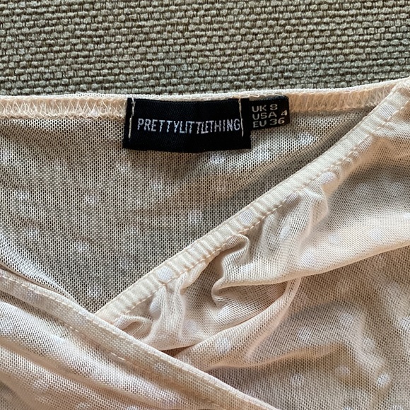 Pretty Little Thing polka dot crop top - Picture 2 of 3